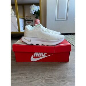 Nike Motiva Women's Summit White Metallic Silver Volt DV1238-111 Size 12